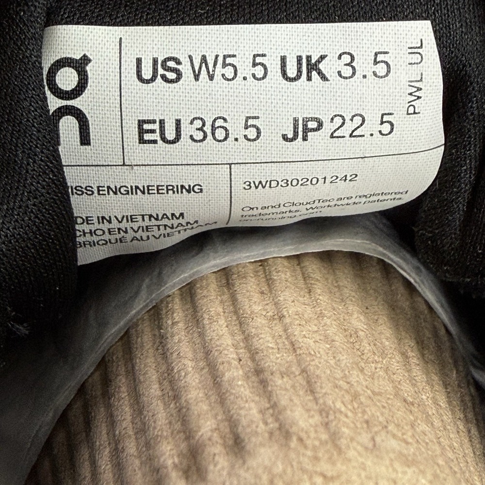 ON Cloudnova Flux Suma Womens Size 5.5‎ Black Iron Gold Athletic Running Shoes - Picture 7 of 10